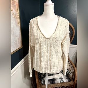 Abercrombie & Fitch Cream / White Knit V Neck Sweater Size Medium
